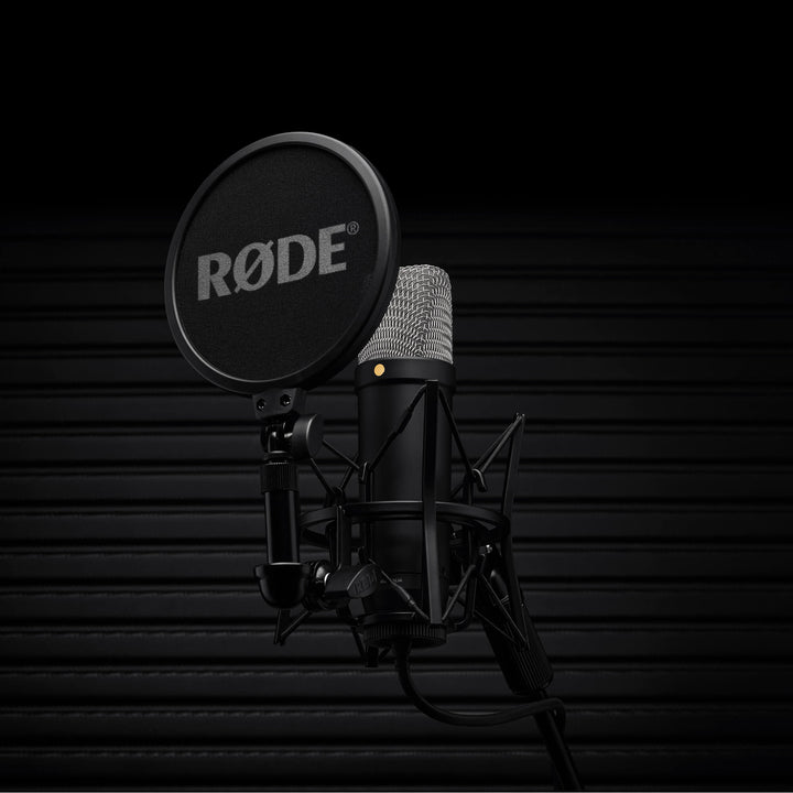 rode-nt1-5g-black-insitu-